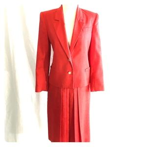 Vintage Seville petites suit